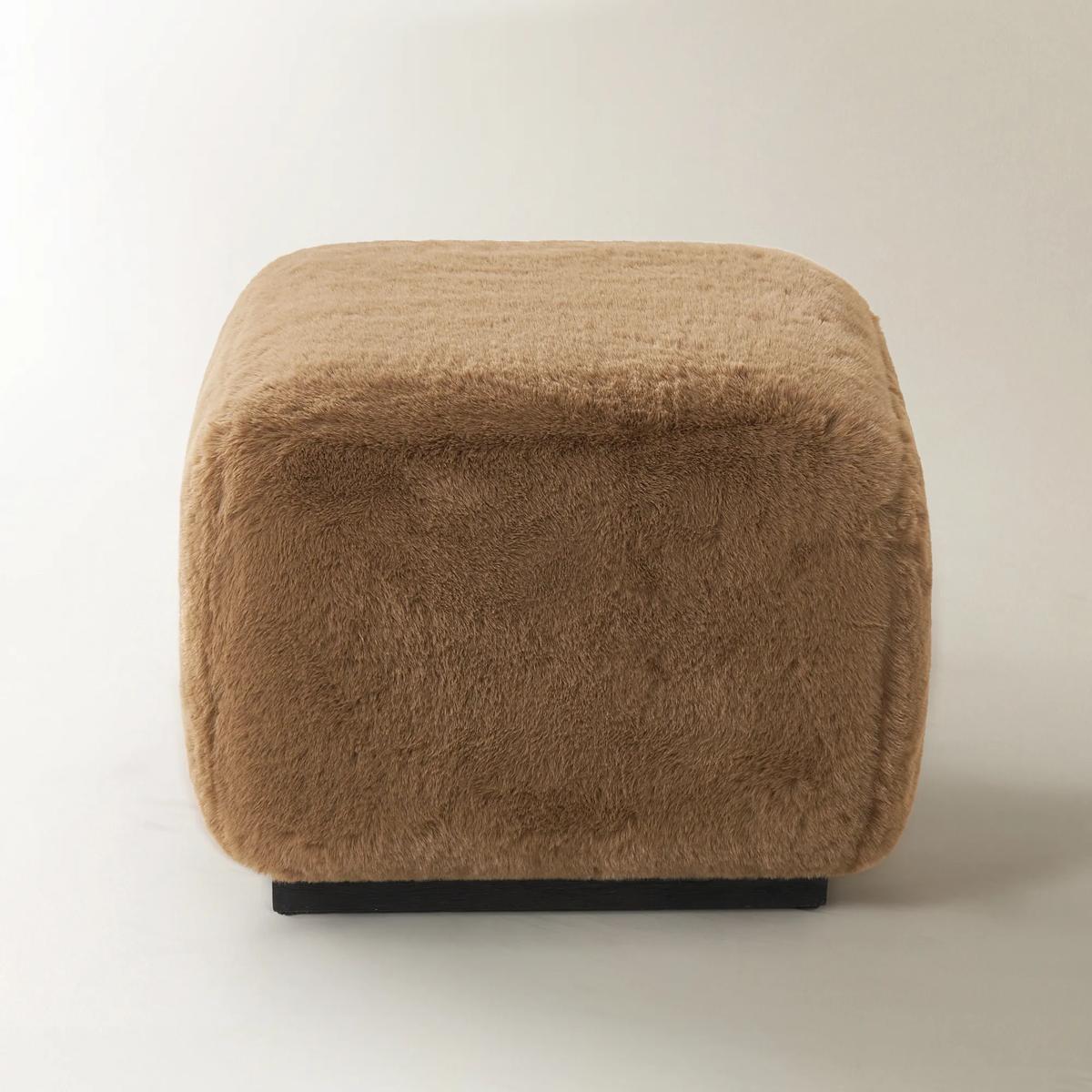 Lris Pouf